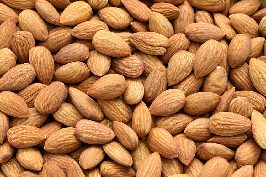 pile of raw almonds