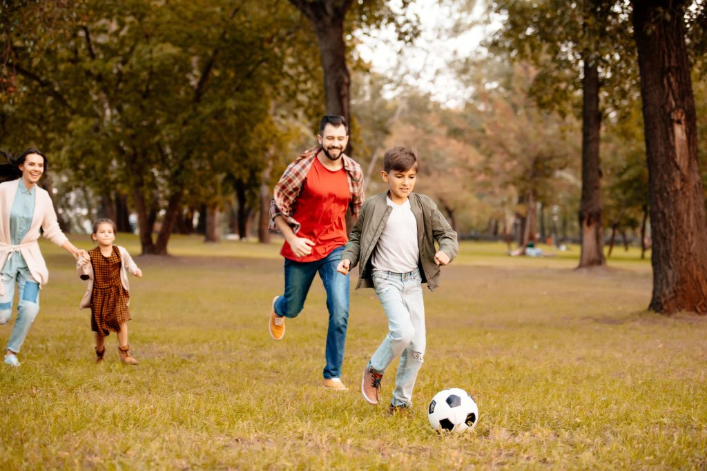 Couple enjoying new ways to exercise in the fall.